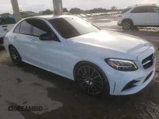 ✅ 2019 Mercedes-Benz C 300 • VIN: WDDWF8DB9KR481938 • Lot: 90250525. Wystawiony na Copart z przebiegiem 86 184 mil. Bezpłatny archiwum sprzedaży aukcyjnych z USA i szczegółowy raport historii pojazdu na DreamBid. Zdjęcie 4.