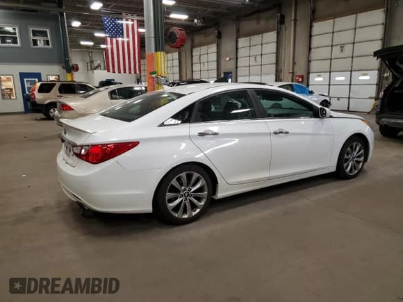 ✅ 2013 Hyundai Sonata SE • VIN: 5NPEC4AC0DH631000 • Lot: 74573404. Listed on Copart with 119,264 mi. Free auction sales archive from the USA and detailed vehicle history report at DreamBid. Image 3.