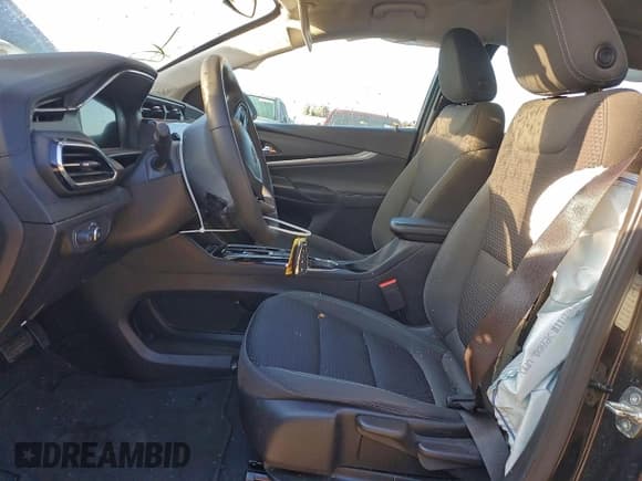 ✅ 2023 Chevrolet Bolt EUV LT • VIN: 1G1FY6S0XP4131385 • Лот: 93869695. Опубликован ранее на Copart с пробегом 68 108 миль. Бесплатный доступ к архиву аукционных продаж из США и подробный отчёт об истории автомобиля на DreamBid. Изображение 7.