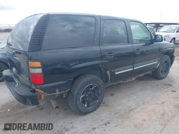 2005 Chevrolet Tahoe LS с VIN 1GNEC13Z15R203115, выставлен на аукционе IAAI как лот 43572478 с пробегом 215 996 миль миль и . История ставок и продаж доступна на DreamBid. Изображение 4.