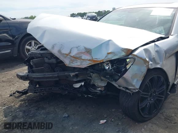 ✅ 2012 Hyundai Genesis Coupe Grand Touring • VIN: KMHHU6KH6CU078224 • Lot: 42296970. Wystawiony na IAAI z przebiegiem 219 828 mil. Bezpłatny archiwum sprzedaży aukcyjnych z USA i szczegółowy raport historii pojazdu na DreamBid. Zdjęcie 6.