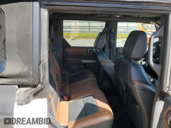 ✅ 2021 Ford Bronco • VIN: 1FMEE5DP3MLA88862 • Лот: 52821935. Опубликован ранее на Copart с пробегом Не указан. Бесплатный доступ к архиву аукционных продаж из США и подробный отчёт об истории автомобиля на DreamBid. Изображение 10.