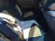 2017 Hyundai Elantra SE z VIN 5NPD74LF2HH196932, wystawiony jako IAAI lot #43449686 z przebiegiem 120 567 mil mil oraz . Historia ofert i sprzedaży dostępna na DreamBid. Obrazek 8.