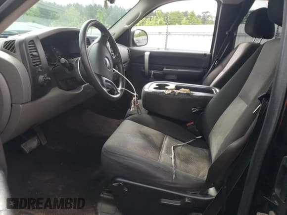 ✅ 2009 Chevrolet Silverado 1500 LS • VIN: 1GCEC19C19Z191114 • Lot: 54432395. Wystawiony na Copart z przebiegiem 219 740 mil. Bezpłatny archiwum sprzedaży aukcyjnych z USA i szczegółowy raport historii pojazdu na DreamBid. Zdjęcie 7.