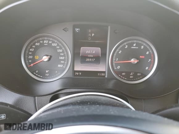 ✅ 2016 Mercedes-Benz GLC 300 • VIN: WDC0G4KB5GF013586 • Lot: 92679325. Wystawiony na Copart z przebiegiem 35 917 mil. Bezpłatny archiwum sprzedaży aukcyjnych z USA i szczegółowy raport historii pojazdu na DreamBid. Zdjęcie 9.