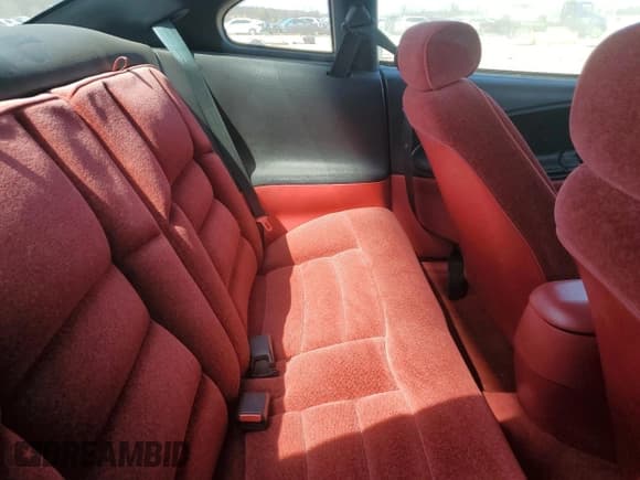 ✅ 1995 Ford Mustang • VIN: 1FALP4043SF252513 • Lot: 52131605. Wystawiony na Copart z przebiegiem 237 066 mil. Bezpłatny archiwum sprzedaży aukcyjnych z USA i szczegółowy raport historii pojazdu na DreamBid. Zdjęcie 11.