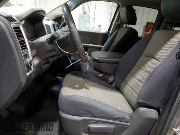 2010 Dodge 1500 ST с VIN 1D7RV1GP7AS135120, выставлен на аукционе Copart как лот 82037144 с пробегом 155 680 миль миль и Списание • Salvage title. История ставок и продаж доступна на DreamBid. Изображение 7.