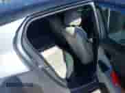 2020 Hyundai Veloster Turbo R-Spec z VIN KMHTH6AB5LU029382, wystawiony jako IAAI lot #41751666 z przebiegiem 71 179 mil mil oraz . Historia ofert i sprzedaży dostępna na DreamBid. Obrazek 8.