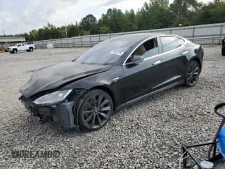 ✅ 2014 Tesla Model S 60 • VIN: 5YJSA1H14EFP35744 • Lot: 71887275. Wystawiony na Copart z przebiegiem 98 627 mil. Bezpłatny archiwum sprzedaży aukcyjnych z USA i szczegółowy raport historii pojazdu na DreamBid. Zdjęcie 1.