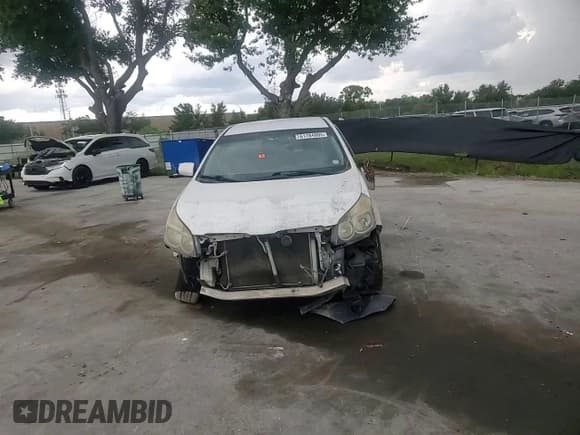 ✅ 2010 Pontiac Vibe 1SA • VIN: 5Y2SP6E85AZ417696 • Lot: 64740285. Listed on Copart with 257,489 mi. Free auction sales archive from the USA and detailed vehicle history report at DreamBid. Image 13.