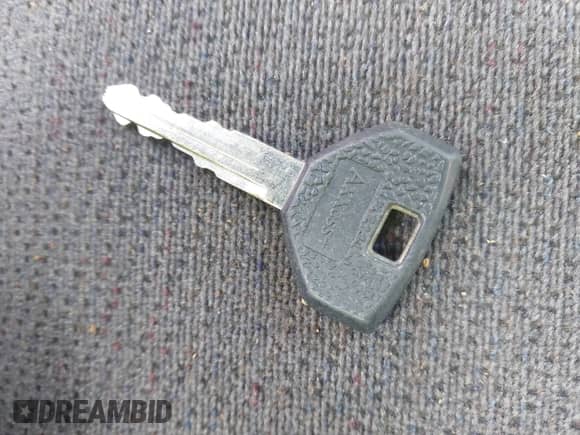 ✅ 2000 Dodge Dakota Sport • VIN: 1B7GL2AN7YS607119 • Лот: 42377808. Размещён на IAAI с пробегом 287 892 миль миль. Получите бесплатный доступ к архиву аукционных продаж из США и посмотрите подробный отчёт об истории автомобиля на DreamBid. Изображение 11.