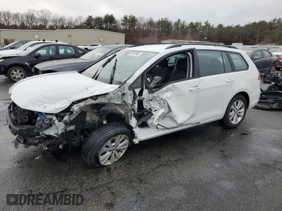✅ 2019 Volkswagen Golf S • VIN: 3VW117AU7KM510340 • Lot: 50107245. Wystawiony na Copart z przebiegiem Nie podano. Bezpłatny archiwum sprzedaży aukcyjnych z USA i szczegółowy raport historii pojazdu na DreamBid. Zdjęcie 1.