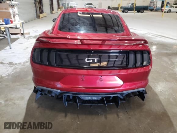 ✅ 2019 Ford Mustang GT Premium • VIN: 1FA6P8CF5K5199353 • Lot: 92352645. Wystawiony na Copart z przebiegiem 60 636 mil. Bezpłatny archiwum sprzedaży aukcyjnych z USA i szczegółowy raport historii pojazdu na DreamBid. Zdjęcie 6.