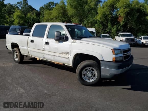 ✅ 2007 Chevrolet Silverado 2500HD LT3 • VIN: 1GCHK23D07F132433 • Lot: 67554555. Listed on Copart with Not provided. Free auction sales archive from the USA and detailed vehicle history report at DreamBid. Image 4.