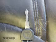 ✅ 2009 Saturn Outlook XR • VIN: 5GZER23DX9J208026 • Lot: 43424566. Listed on IAAI with 233,320 mi. Free auction sales archive from the USA and detailed vehicle history report at DreamBid. Image 11.