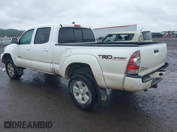✅ 2015 Toyota Tacoma • VIN: 3TMMU4FN6FM083598 • Lot: 42283585. Listed on IAAI with 159,087 mi. Free auction sales archive from the USA and detailed vehicle history report at DreamBid. Image 3.