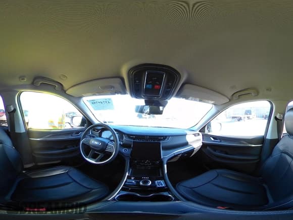 ✅ 2023 Jeep Grand Cherokee Limited • VIN: 1C4RJHBG1PC627893 • Lot: 43749758. Wystawiony na IAAI z przebiegiem 31 325 mil. Bezpłatny archiwum sprzedaży aukcyjnych z USA i szczegółowy raport historii pojazdu na DreamBid. Zdjęcie 18.