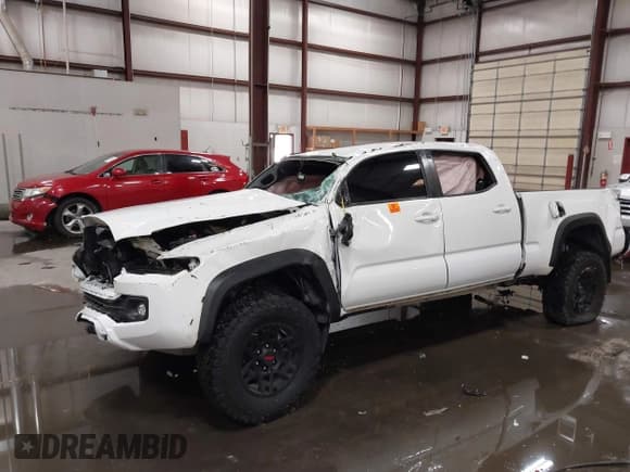 ✅ 2023 Toyota Tacoma SR5 • VIN: 3TMDZ5BNXPM154641 • Lot: 43183721. Wystawiony na IAAI z przebiegiem 17 469 mil. Bezpłatny archiwum sprzedaży aukcyjnych z USA i szczegółowy raport historii pojazdu na DreamBid. Zdjęcie 2.