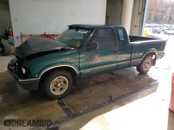 1997 Chevrolet S-10 LS с VIN 1GCCS19X7V8207622, выставлен на аукционе Copart как лот 77944314 с пробегом 223 986 миль миль и Списание • Salvage title. История ставок и продаж доступна на DreamBid. Изображение 1.