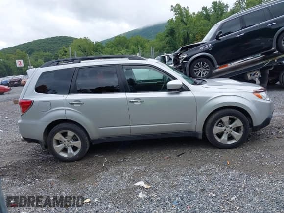 ✅ 2011 Subaru Forester XT Premium • VIN: JF2SHGAC4BH746900 • Лот: 42925884. Опубликован ранее на IAAI с пробегом 138 712 миль. Бесплатный доступ к архиву аукционных продаж из США и подробный отчёт об истории автомобиля на DreamBid. Изображение 13.