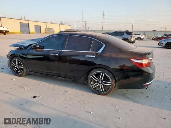 ✅ 2017 Honda Accord Touring • VIN: 1HGCR3F90HA015163 • Лот: 80792515. Опубликован ранее на Copart с пробегом 174 001 миль. Бесплатный доступ к архиву аукционных продаж из США и подробный отчёт об истории автомобиля на DreamBid. Изображение 2.