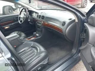 ✅ 2001 Chrysler LHS • VIN: 2C3HC56G01H562025 • Lot: 40875197. Listed on IAAI with 282,882 mi. Free auction sales archive from the USA and detailed vehicle history report at DreamBid. Image 5.