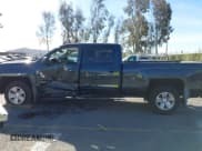 ✅ 2018 Chevrolet Silverado 1500 LT • VIN: 1GCPCREC6JF213658 • Lot: 41399740. Wystawiony na IAAI z przebiegiem 66 562 mil. Bezpłatny archiwum sprzedaży aukcyjnych z USA i szczegółowy raport historii pojazdu na DreamBid. Zdjęcie 15.