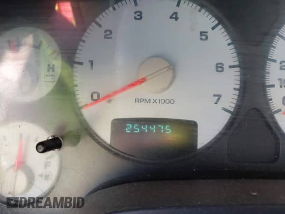 2004 Dodge 1500 SLT z VIN 1D7HU18D04S513155, wystawiony jako IAAI lot #43566603 z przebiegiem 254 475 mil mil oraz . Historia ofert i sprzedaży dostępna na DreamBid. Obrazek 7.