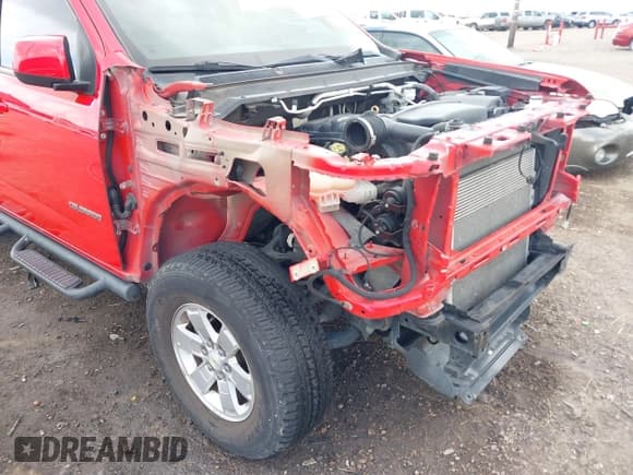 ✅ 2018 Chevrolet Colorado 2WD Work Truck • VIN: 1GCGSBEA1J1256990 • Lot: 41654571. Listed on IAAI with 92,507 mi. Free auction sales archive from the USA and detailed vehicle history report at DreamBid. Image 6.