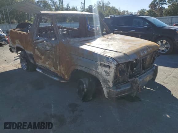 ✅ 1984 Ford Bronco Custom • VIN: 1FMDU15F9ELA55864 • Lot: 92121875. Listed on Copart with Not provided. Free auction sales archive from the USA and detailed vehicle history report at DreamBid. Image 4.