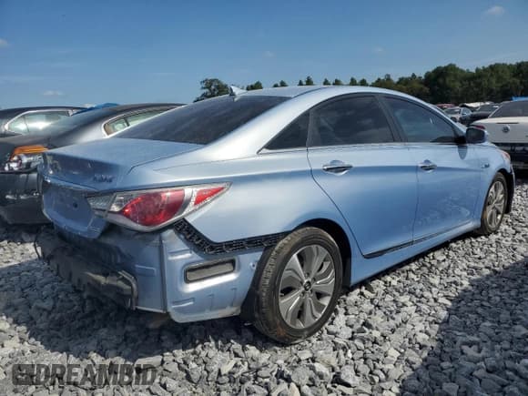 ✅ 2013 Hyundai Sonata Limited • VIN: KMHEC4A44DA075768 • Lot: 70425584. Listed on Copart with 135,850 mi. Free auction sales archive from the USA and detailed vehicle history report at DreamBid. Image 3.