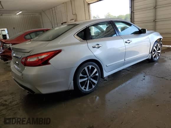 2016 Nissan Altima S с VIN 1N4AL3AP4GC229918, выставлен на аукционе Copart как лот 85329625 с пробегом 86 943 миль миль и Списание • Salvage title. История ставок и продаж доступна на DreamBid. Изображение 3.