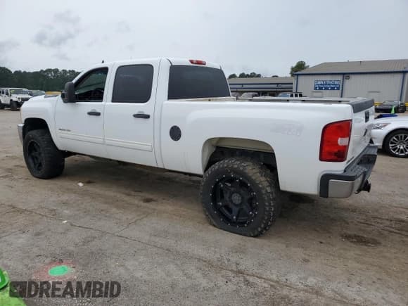 ✅ 2013 Chevrolet Silverado 2500HD LT • VIN: 1GC1KXC86DF113852 • Lot: 56238565. Wystawiony na Copart z przebiegiem Nie podano. Bezpłatny archiwum sprzedaży aukcyjnych z USA i szczegółowy raport historii pojazdu na DreamBid. Zdjęcie 2.