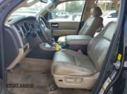 ✅ 2010 Toyota Sequoia Limited • VIN: 5TDJY5G14AS028732 • Lot: 57331695. Listed on Copart with 186,463 mi. Free auction sales archive from the USA and detailed vehicle history report at DreamBid. Image 7.