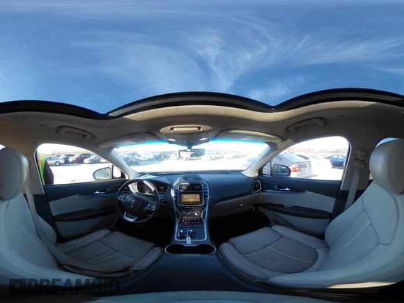 ✅ 2019 Lincoln Nautilus Reserve • VIN: 2LMPJ8L99KBL45551 • Lot: 43702596. Listed on IAAI with 70,956 mi. Free auction sales archive from the USA and detailed vehicle history report at DreamBid. Image 18.