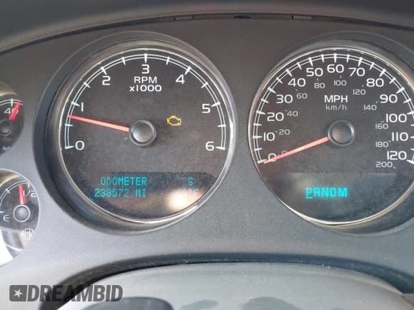 ✅ 2009 Chevrolet Suburban 2LT • VIN: 1GNFK26389R190745 • Lot: 43252001. Wystawiony na IAAI z przebiegiem 238 572 mil. Bezpłatny archiwum sprzedaży aukcyjnych z USA i szczegółowy raport historii pojazdu na DreamBid. Zdjęcie 7.