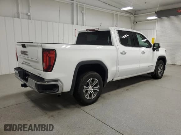 ✅ 2025 GMC Sierra 1500 SLT • VIN: 1GTPHDED7SZ192252 • Лот: 71643115. Опубликован ранее на Copart с пробегом 17 050 миль. Бесплатный доступ к архиву аукционных продаж из США и подробный отчёт об истории автомобиля на DreamBid. Изображение 3.