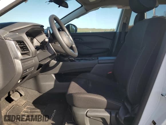 ✅ 2024 Nissan Rogue S • VIN: 5N1BT3AB7RC746230 • Lot: 81934315. Listed on Copart with 8,170 mi. Free auction sales archive from the USA and detailed vehicle history report at DreamBid. Image 7.