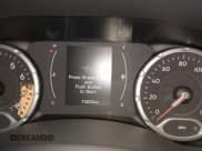 ✅ 2018 Jeep Renegade Latitude • VIN: ZACCJABB3JPJ50417 • Lot: 43589868. Wystawiony na IAAI z przebiegiem 74 833 mil. Bezpłatny archiwum sprzedaży aukcyjnych z USA i szczegółowy raport historii pojazdu na DreamBid. Zdjęcie 7.