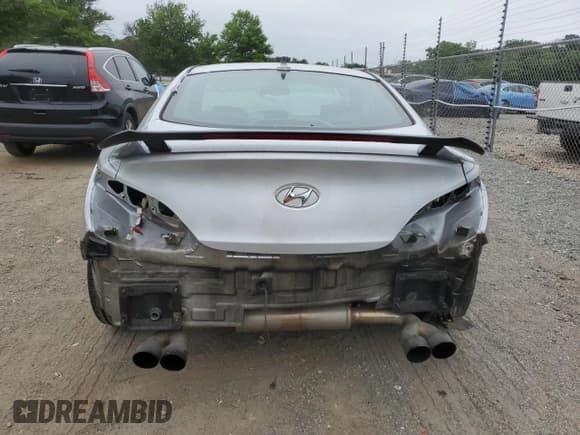 ✅ 2012 Hyundai Genesis Coupe 2.0T • VIN: KMHHT6KD2CU074476 • Lot: 62347315. Wystawiony na Copart z przebiegiem 124 249 mil. Bezpłatny archiwum sprzedaży aukcyjnych z USA i szczegółowy raport historii pojazdu na DreamBid. Zdjęcie 6.