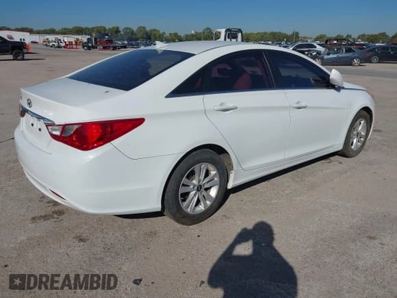 ✅ 2013 Hyundai Sonata GLS • VIN: 5NPEB4AC0DH724232 • Лот: 43590422. Опубликован ранее на IAAI с пробегом 102 624 миль. Бесплатный доступ к архиву аукционных продаж из США и подробный отчёт об истории автомобиля на DreamBid. Изображение 4.