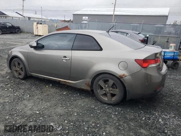 ✅ 2010 Kia Forte EX • VIN: KNAFU6A27A5106433 • Lot: 81853755. Listed on Copart with 266,671 mi. Free auction sales archive from the USA and detailed vehicle history report at DreamBid. Image 2.