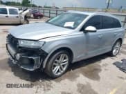 ✅ 2017 Audi Q7 Prestige • VIN: WA1VABF70HD029614 • Lot: 42733751. Wystawiony na IAAI z przebiegiem 165 102 mil. Bezpłatny archiwum sprzedaży aukcyjnych z USA i szczegółowy raport historii pojazdu na DreamBid. Zdjęcie 17.
