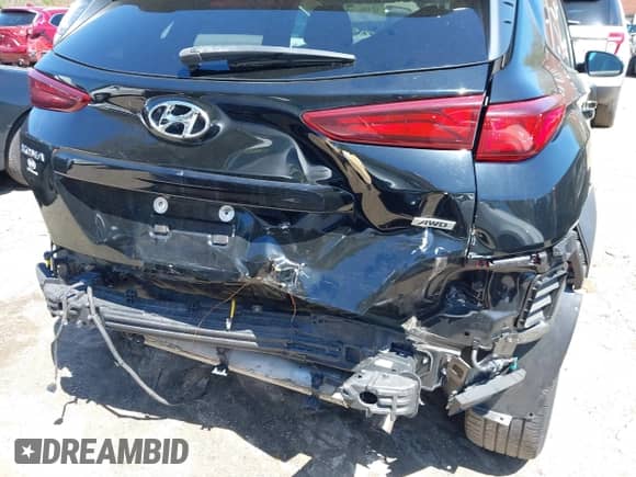 2018 Hyundai Kona SEL with VIN KM8K2CAA7JU080866, listed as a IAAI auction lot 42106225 with 67,494 mi miles and . Bid and sale history available at DreamBid. Image 6.