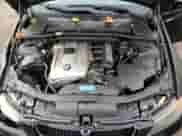 2006 BMW 3 Series 325i z VIN WBAVB13556KR56078, wystawiony jako Copart lot #78587984 z przebiegiem 165 240 mil mil oraz Czysty tytuł • Clean title. Historia ofert i sprzedaży dostępna na DreamBid. Obrazek 11.