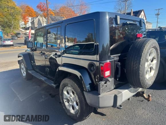 ✅ 2014 Jeep Wrangler Unlimited Altitude • VIN: 1C4BJWEG2EL210636 • Лот: 90287845. Опубликован ранее на Copart с пробегом 224 761 миль. Бесплатный доступ к архиву аукционных продаж из США и подробный отчёт об истории автомобиля на DreamBid. Изображение 3.