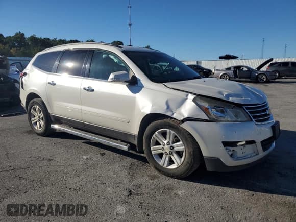 ✅ 2014 Chevrolet Traverse LT • VIN: 1GNKRGKD6EJ353620 • Lot: 86890865. Wystawiony na Copart z przebiegiem 197 765 mil. Bezpłatny archiwum sprzedaży aukcyjnych z USA i szczegółowy raport historii pojazdu na DreamBid. Zdjęcie 4.
