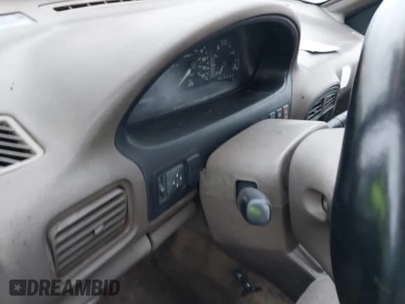 ✅ 1997 Kia Sportage • VIN: KNDJA7236V5548614 • Lot: 41865522. Wystawiony na IAAI z przebiegiem Nie podano. Bezpłatny archiwum sprzedaży aukcyjnych z USA i szczegółowy raport historii pojazdu na DreamBid. Zdjęcie 7.