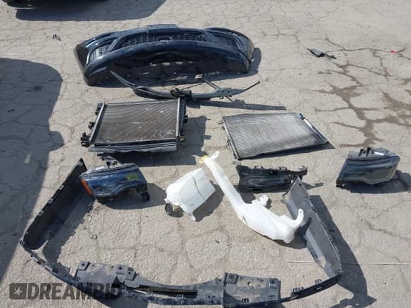 ✅ 2020 Jeep Grand Cherokee Limited • VIN: 1C4RJFBG4LC267887 • Лот: 42119060. Опубликован ранее на IAAI с пробегом Не указан. Бесплатный доступ к архиву аукционных продаж из США и подробный отчёт об истории автомобиля на DreamBid. Изображение 12.