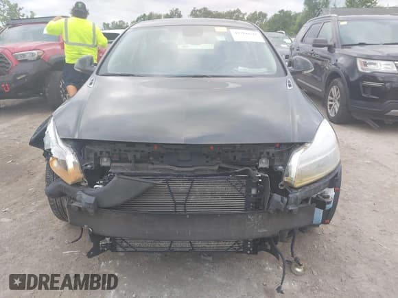 ✅ 2013 Buick Regal Turbo Premium 1 • VIN: 2G4GS5EV2D9248445 • Lot: 42760691. Wystawiony na IAAI z przebiegiem 119 128 mil. Bezpłatny archiwum sprzedaży aukcyjnych z USA i szczegółowy raport historii pojazdu na DreamBid. Zdjęcie 13.